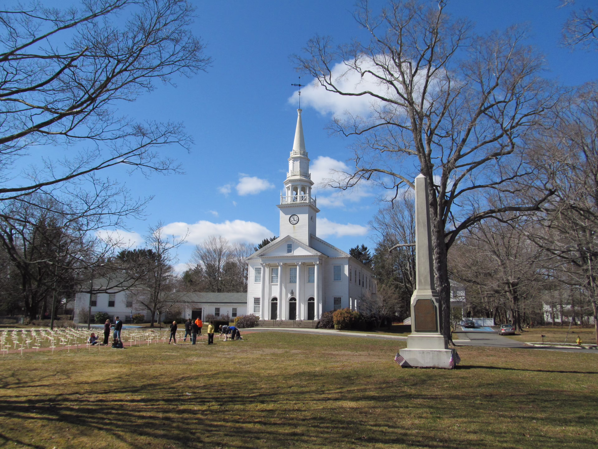 First_Congregational_Church,_Cheshire_CT We proudly serve Cheshire’s iconic Main Street, historic homes, and tree-lined neighborhoods—including areas near the First Congregational Church.